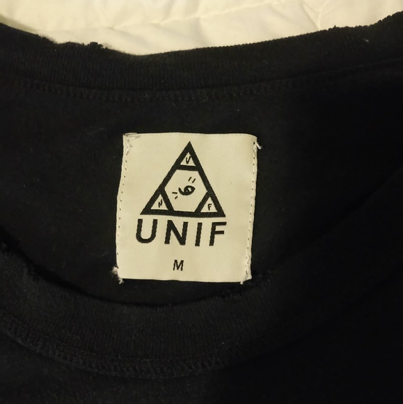 Unif don't need no body tshirt - Picture 3 of 6